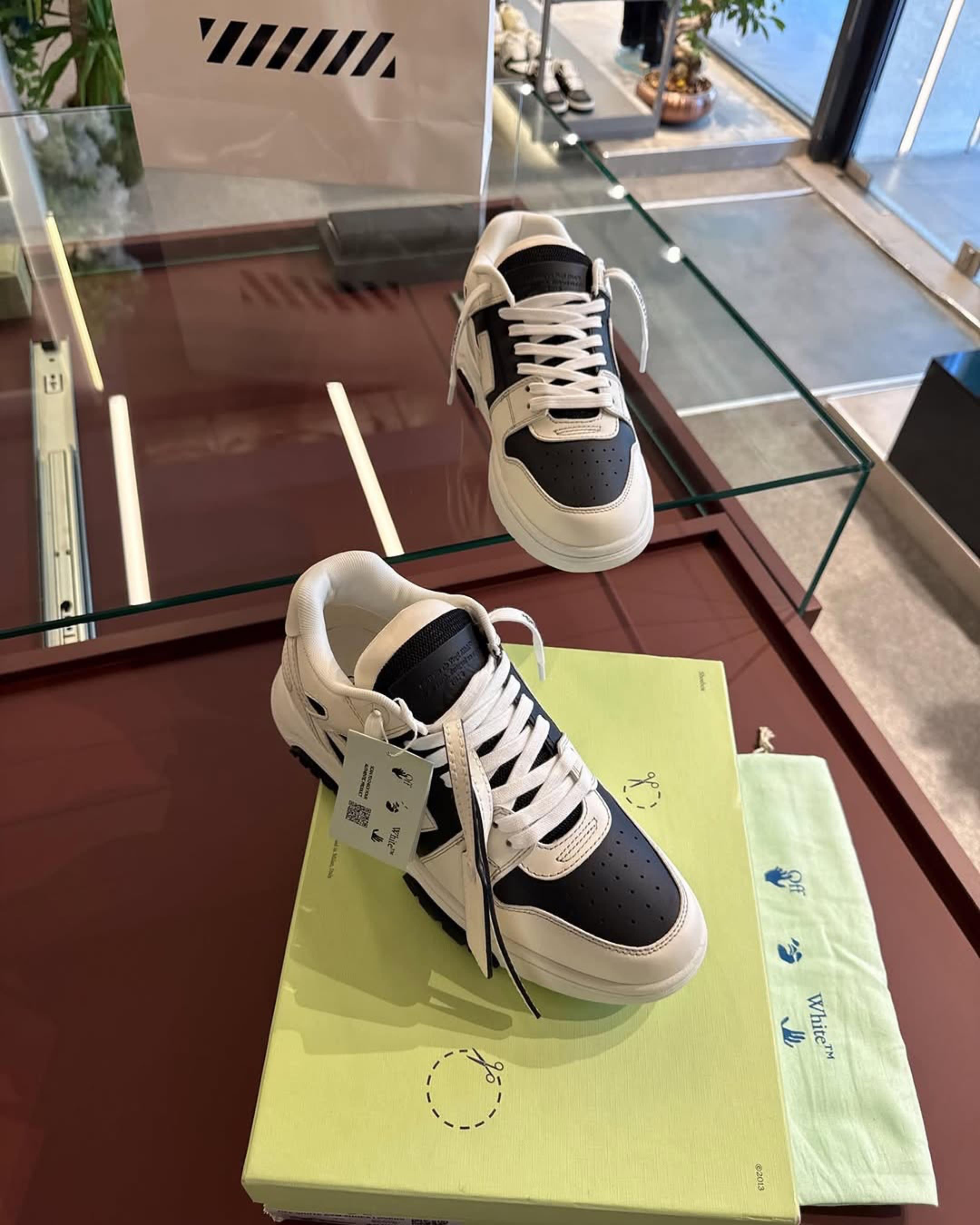 Off White Siyah Sneaker