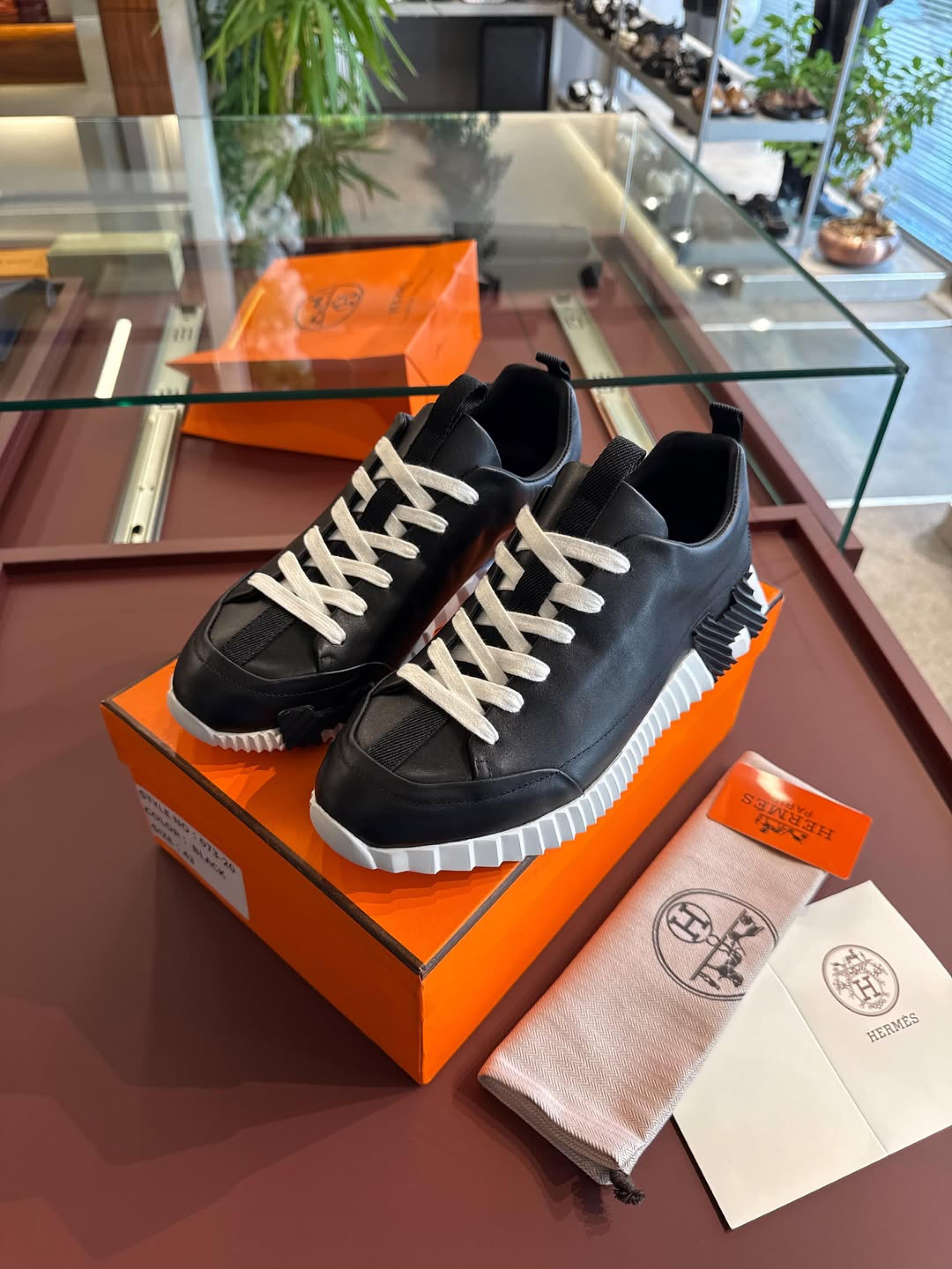 Hermes Sneaker