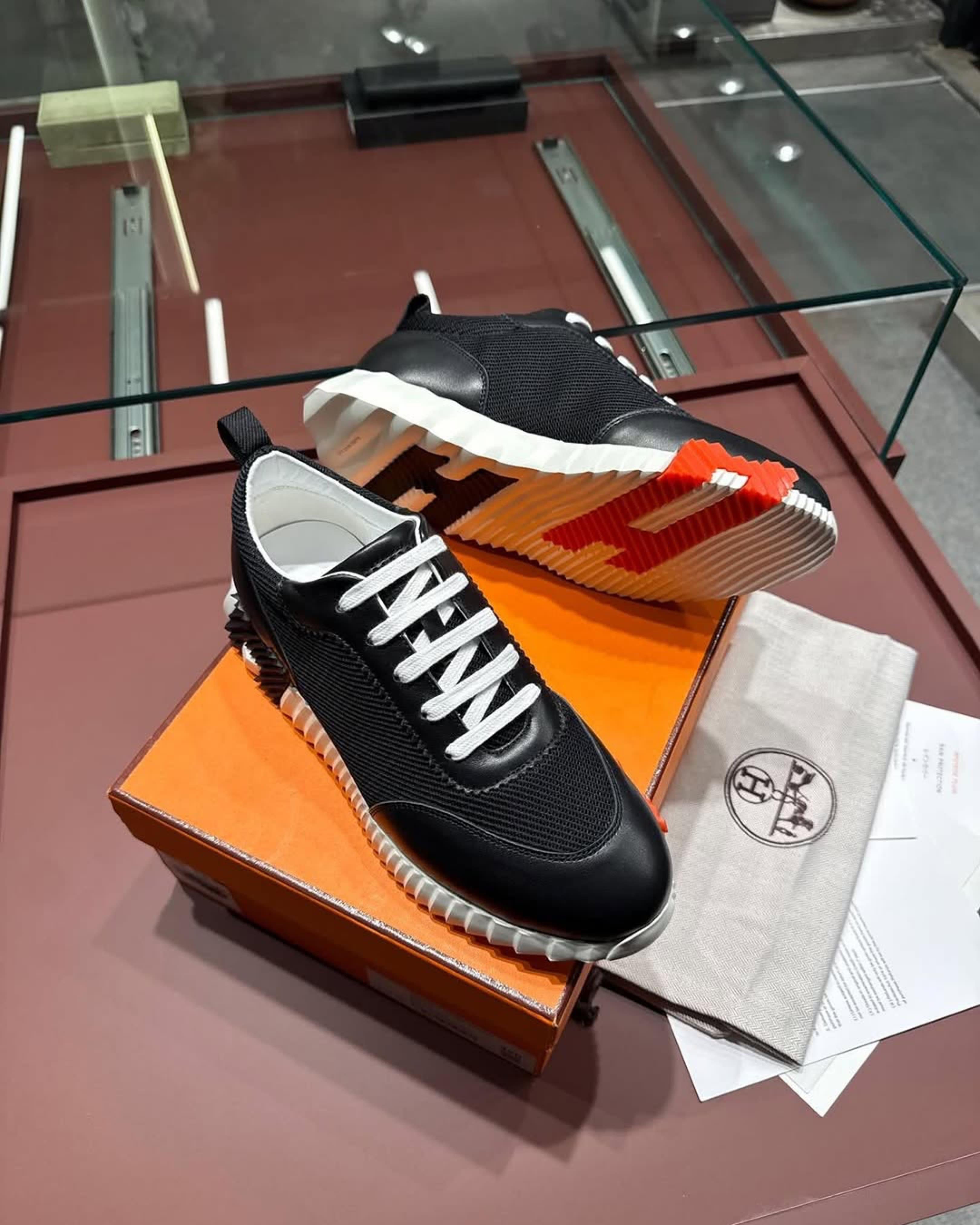 Hermes Sneaker