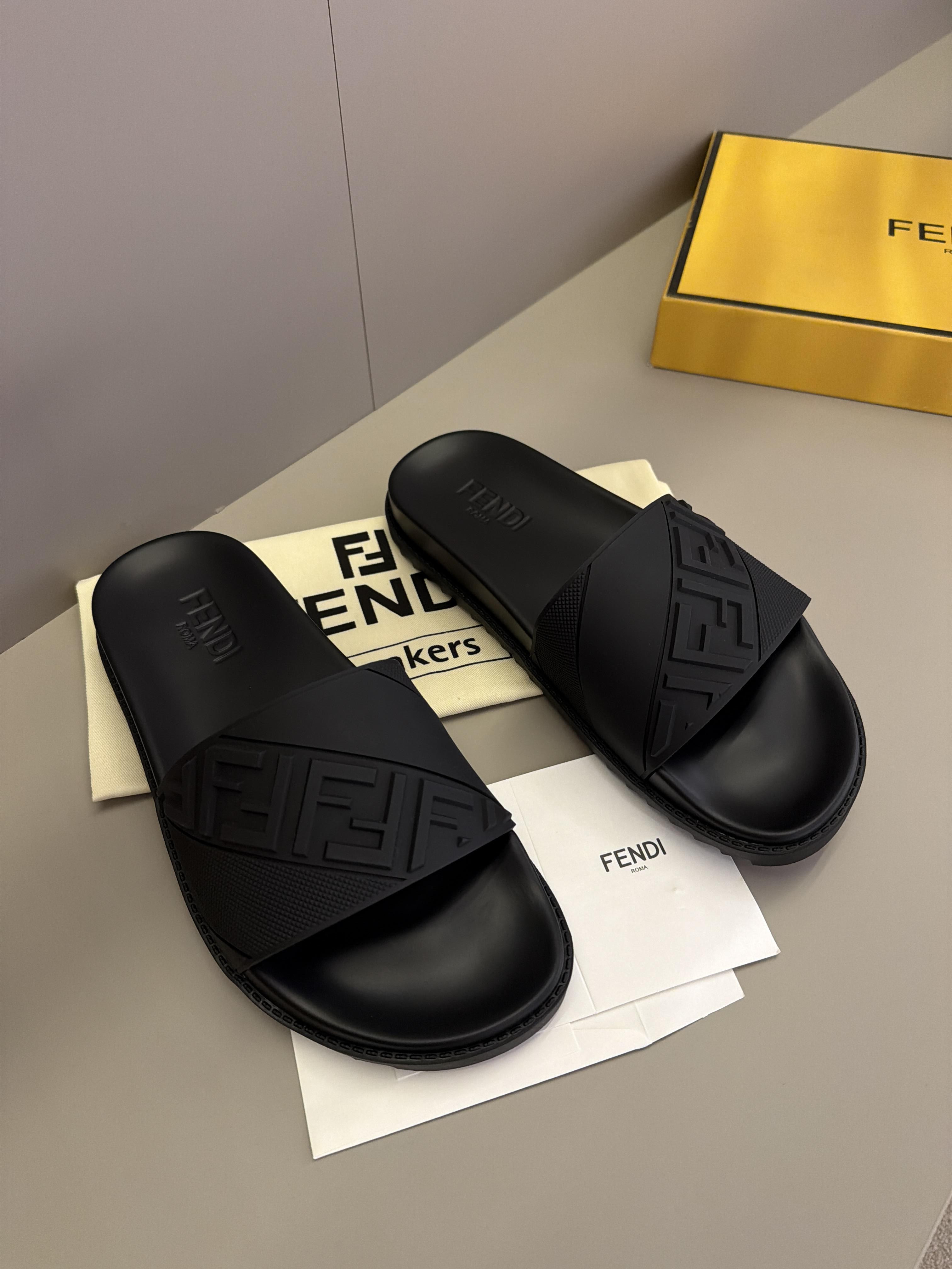 Fendi Terlik Black
