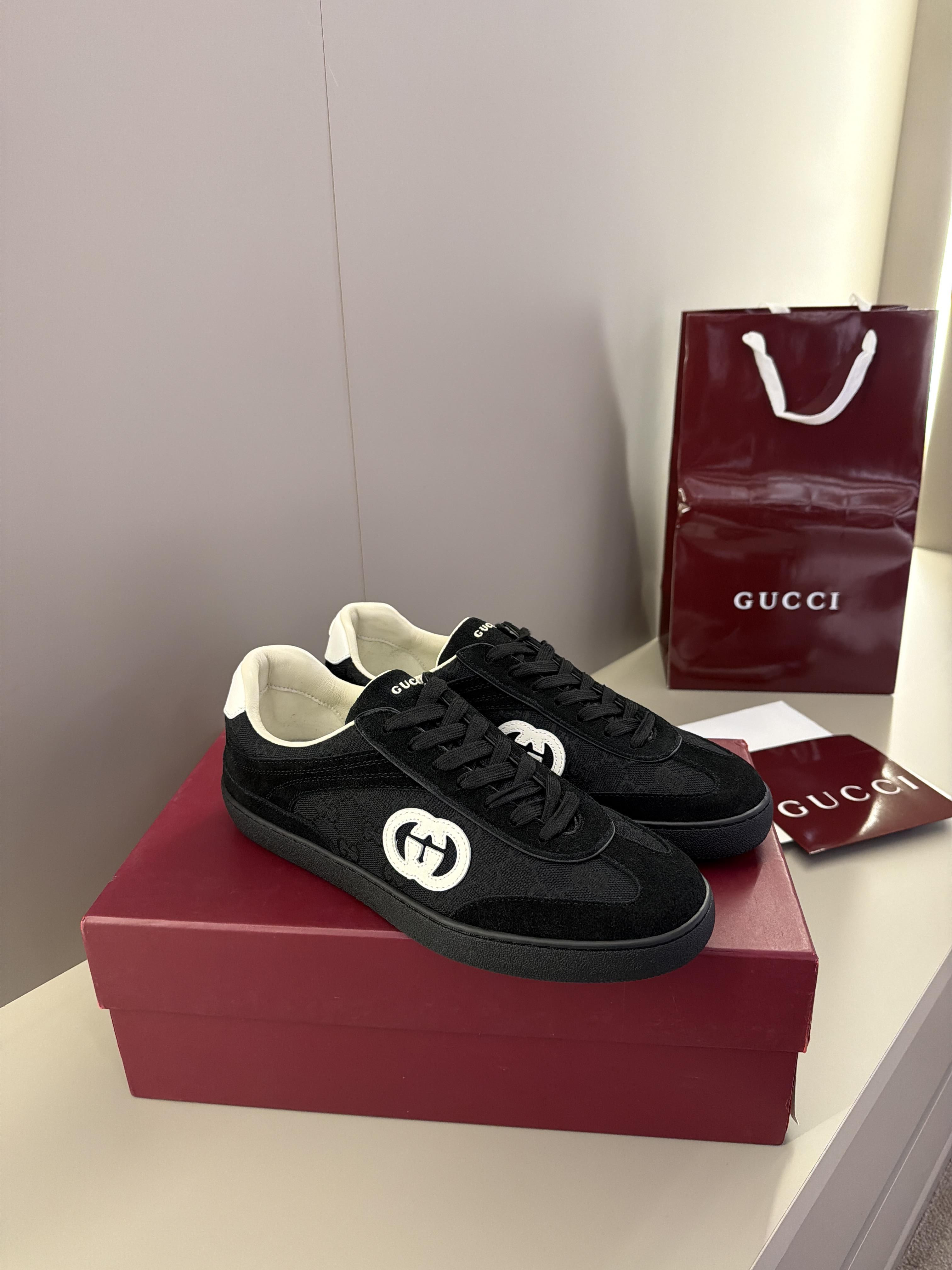 Gucci sneakers