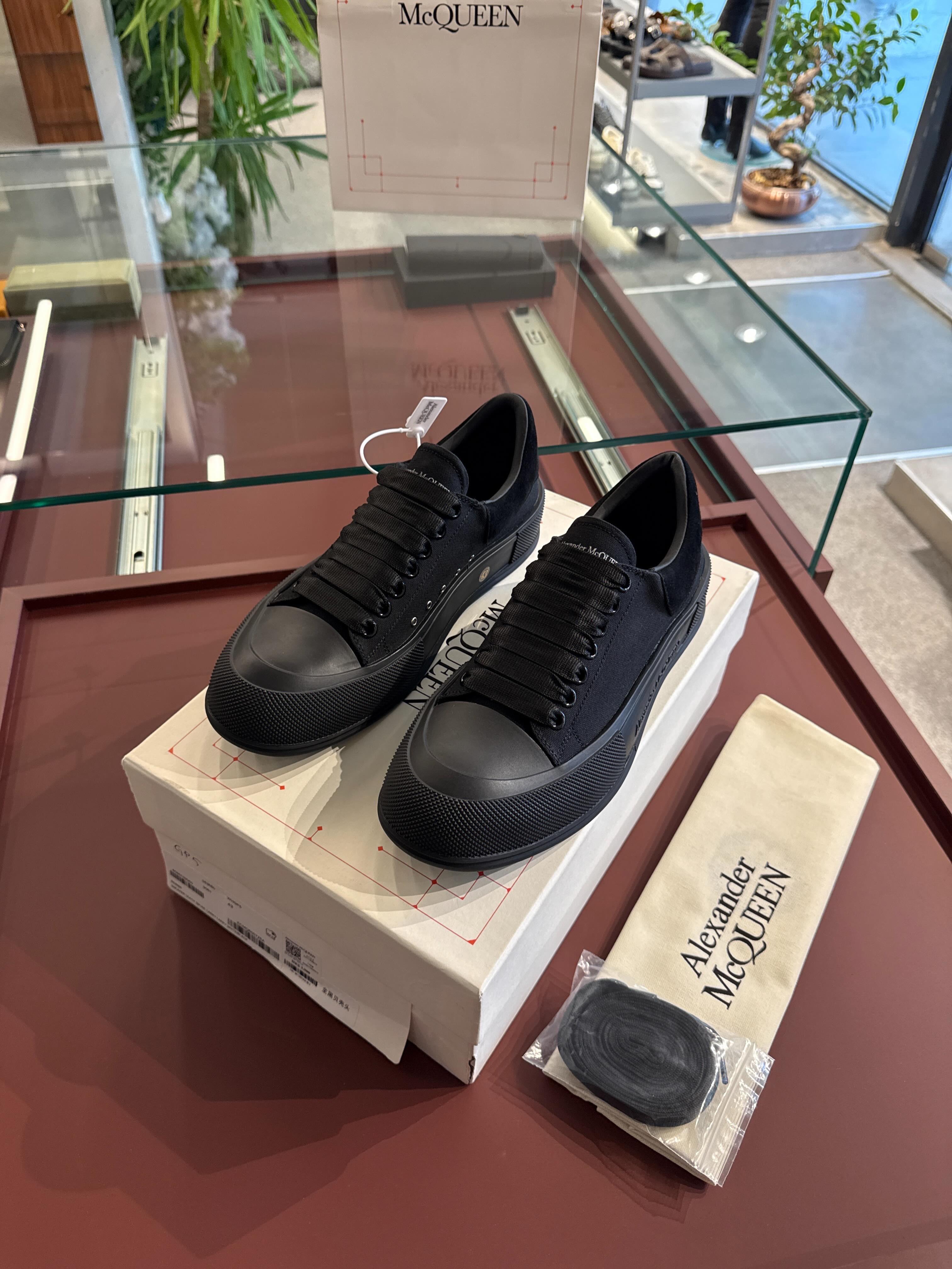 Alexander McQueen FS101
