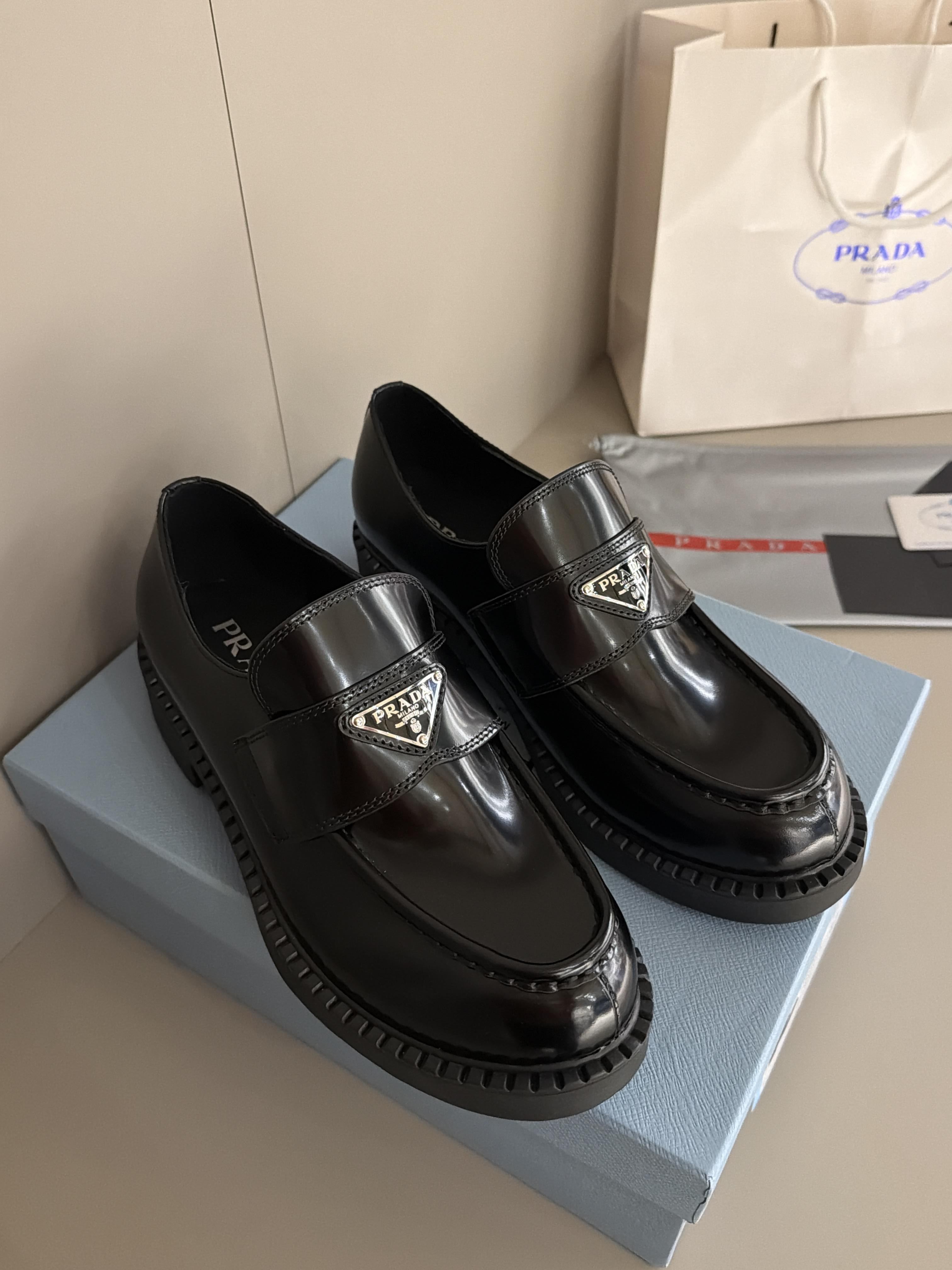 Prada Siyah Loafer Men