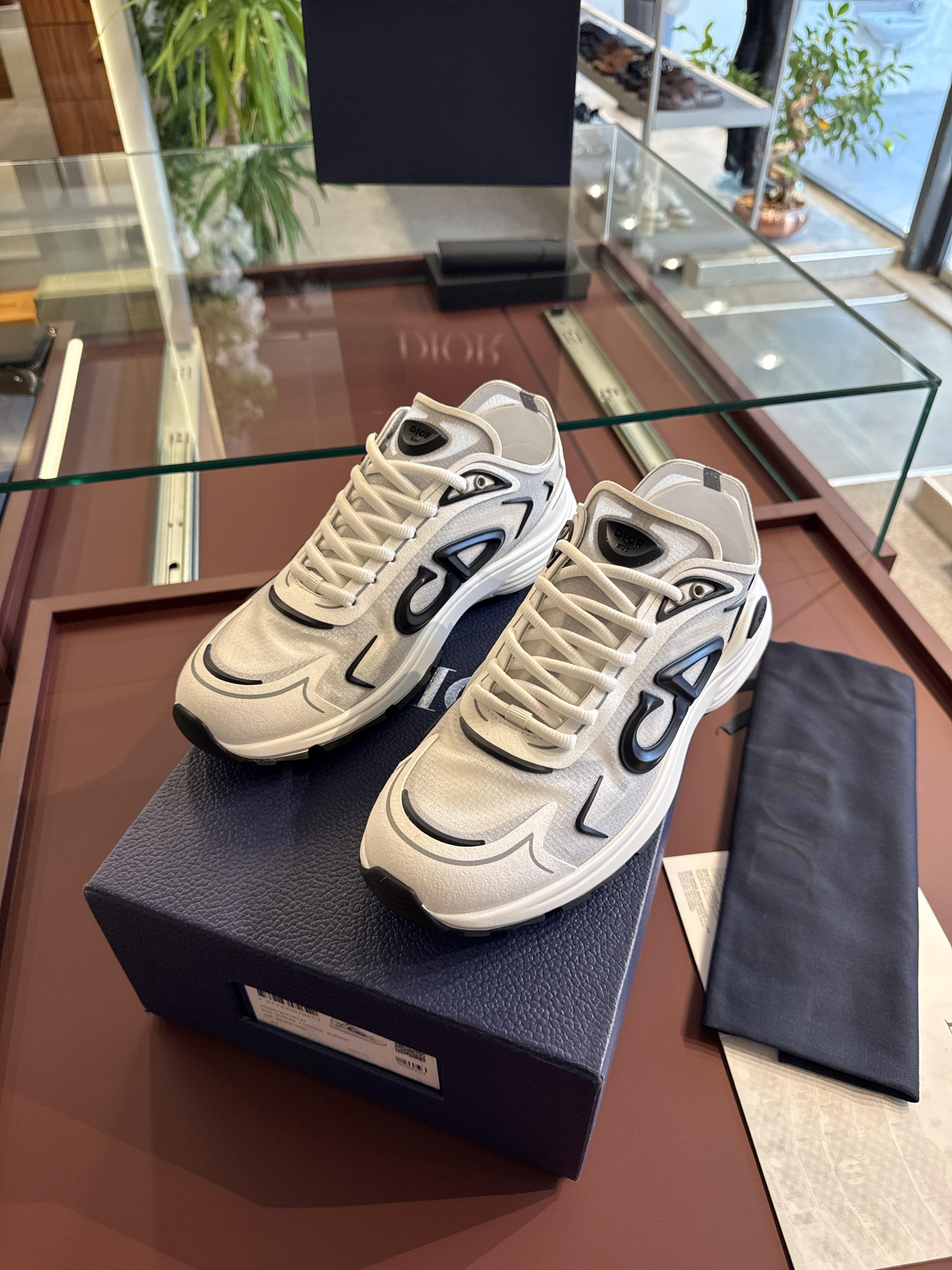 Dior B30 Countdown Tech Sneaker