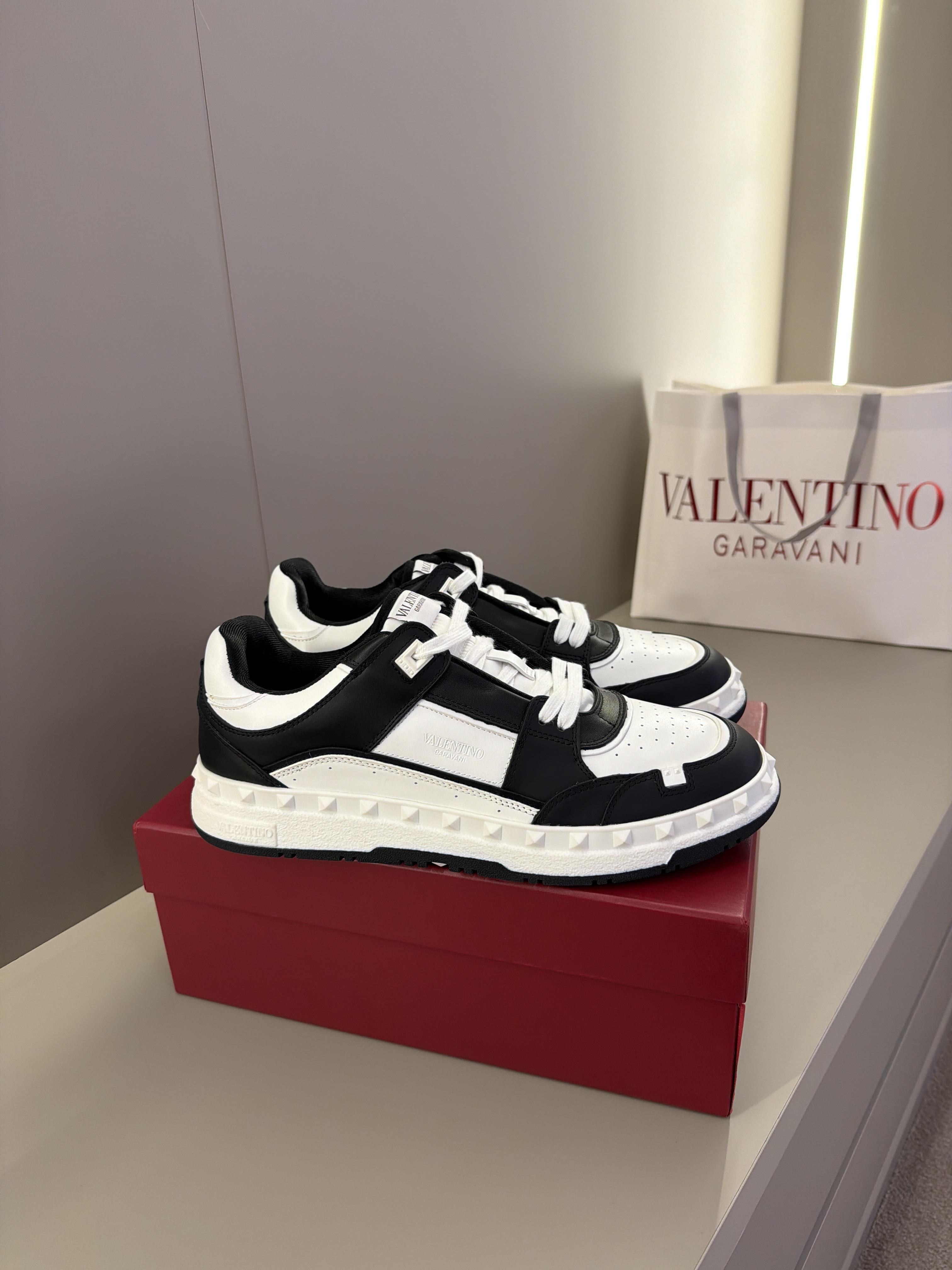 Valentino T