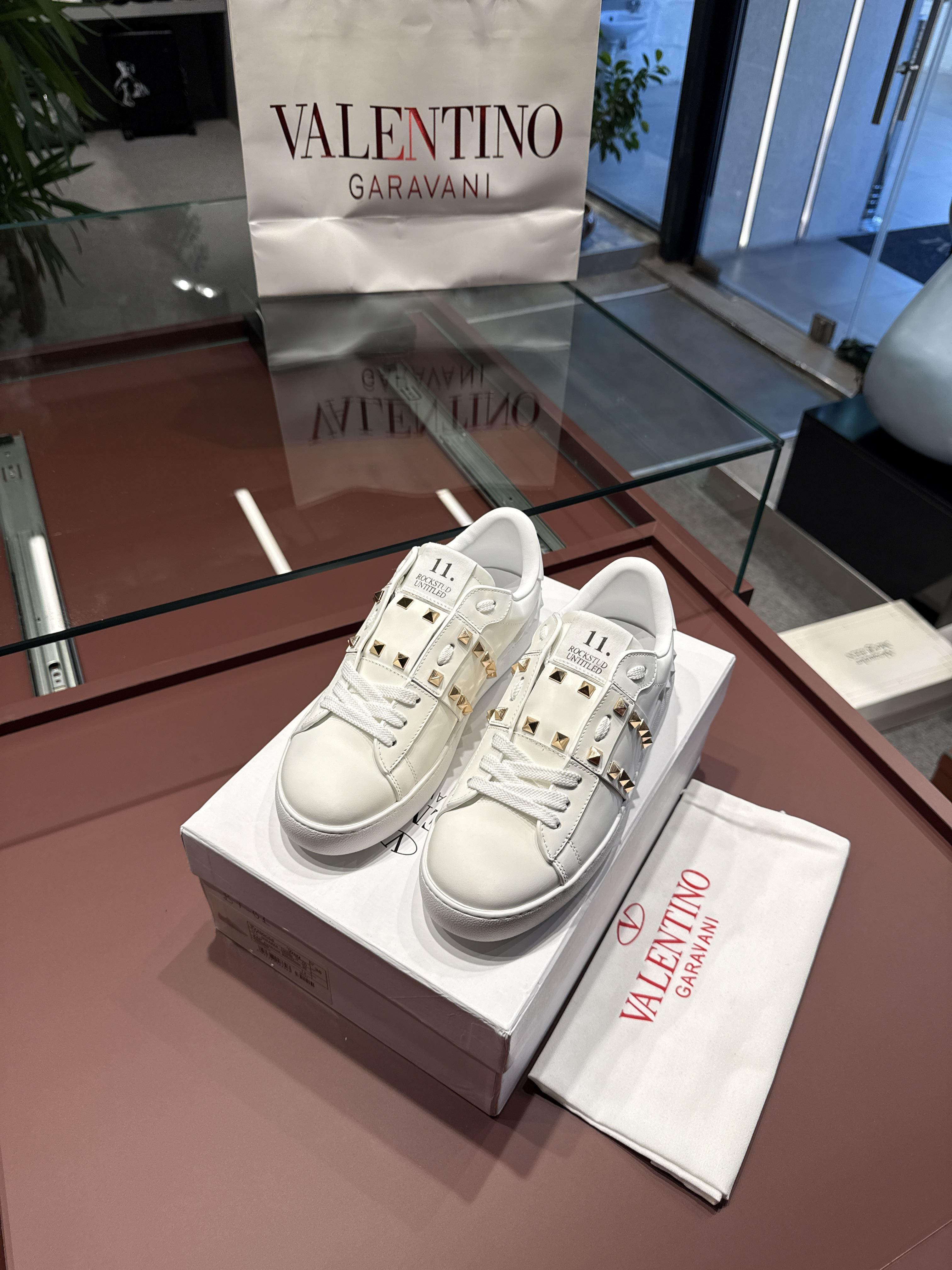 Valentino beyaz taşlı sneaker