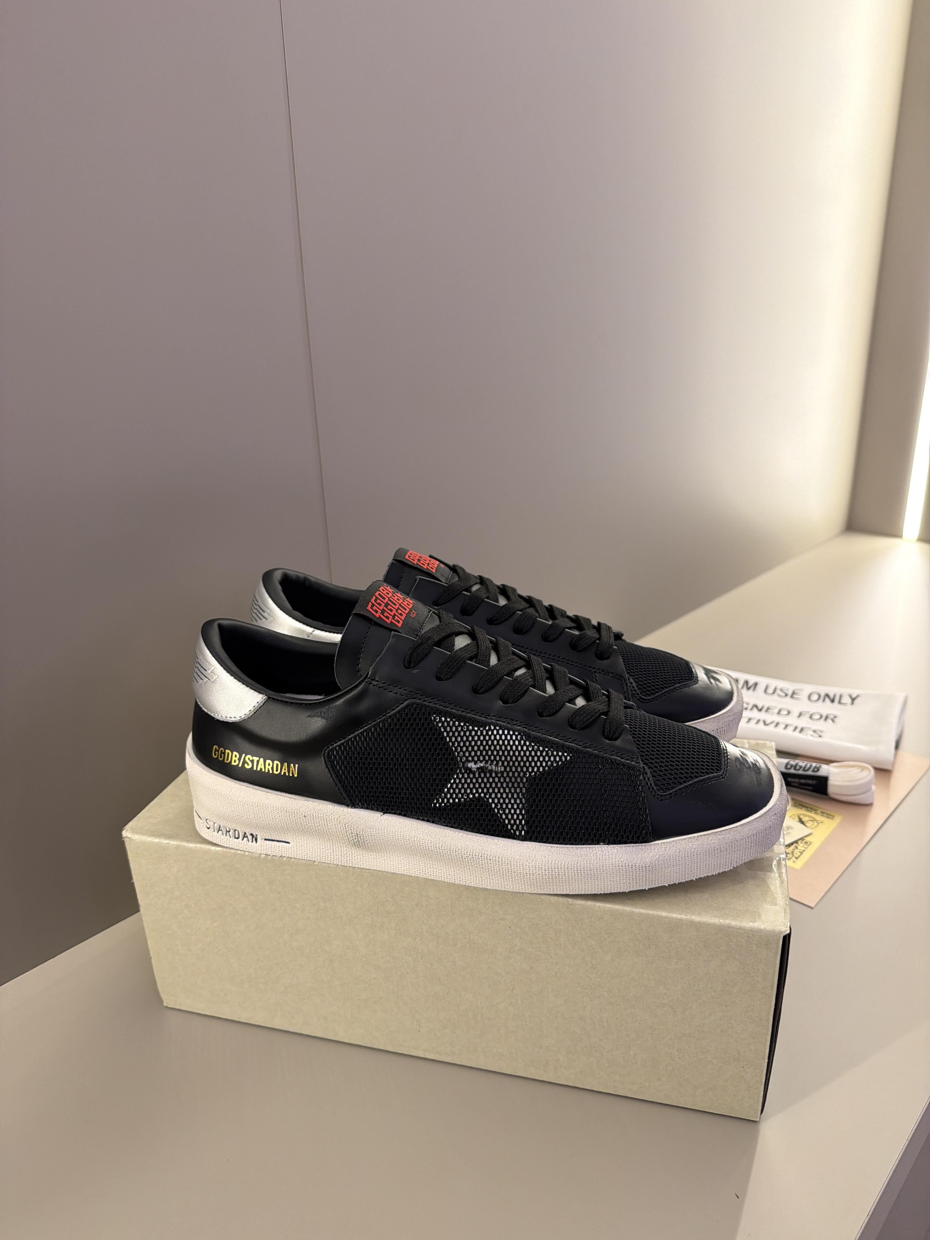 GOLDEN GOOSE - 1001
