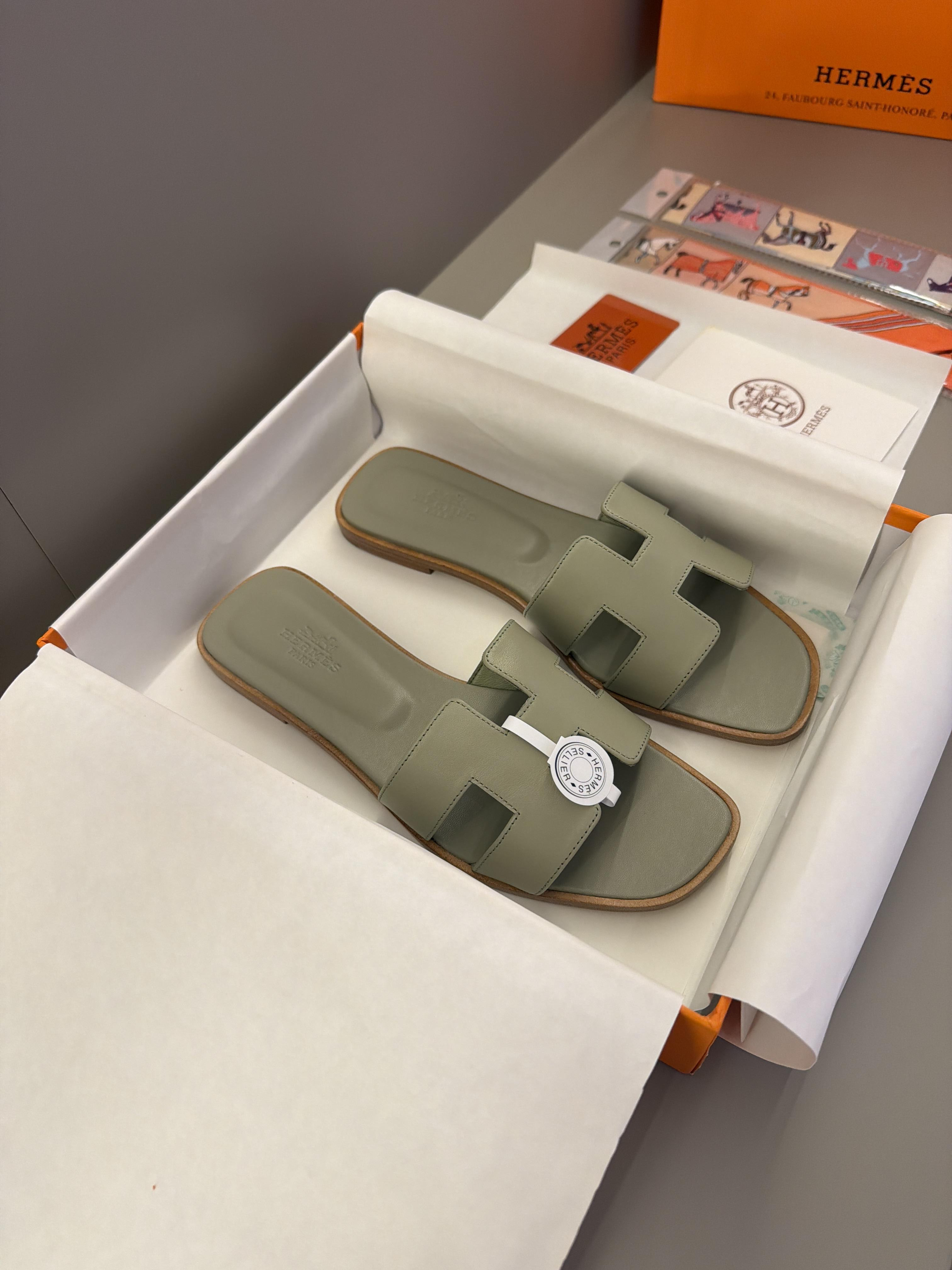 Hermes terlik -9004