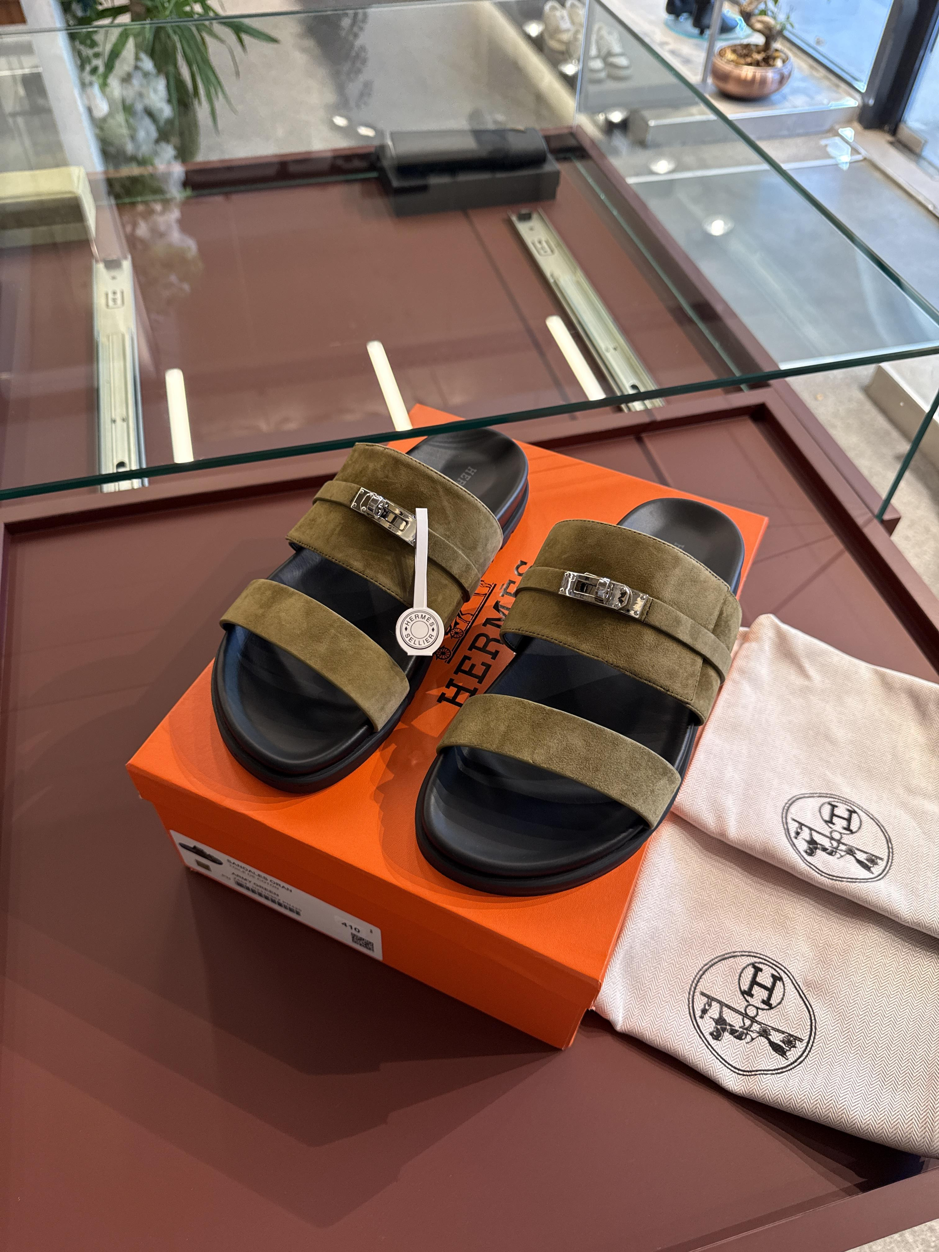 Hermes Haki siyah terlik