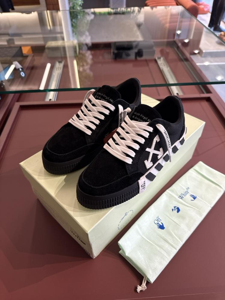 Off-White Vulc Low Black White