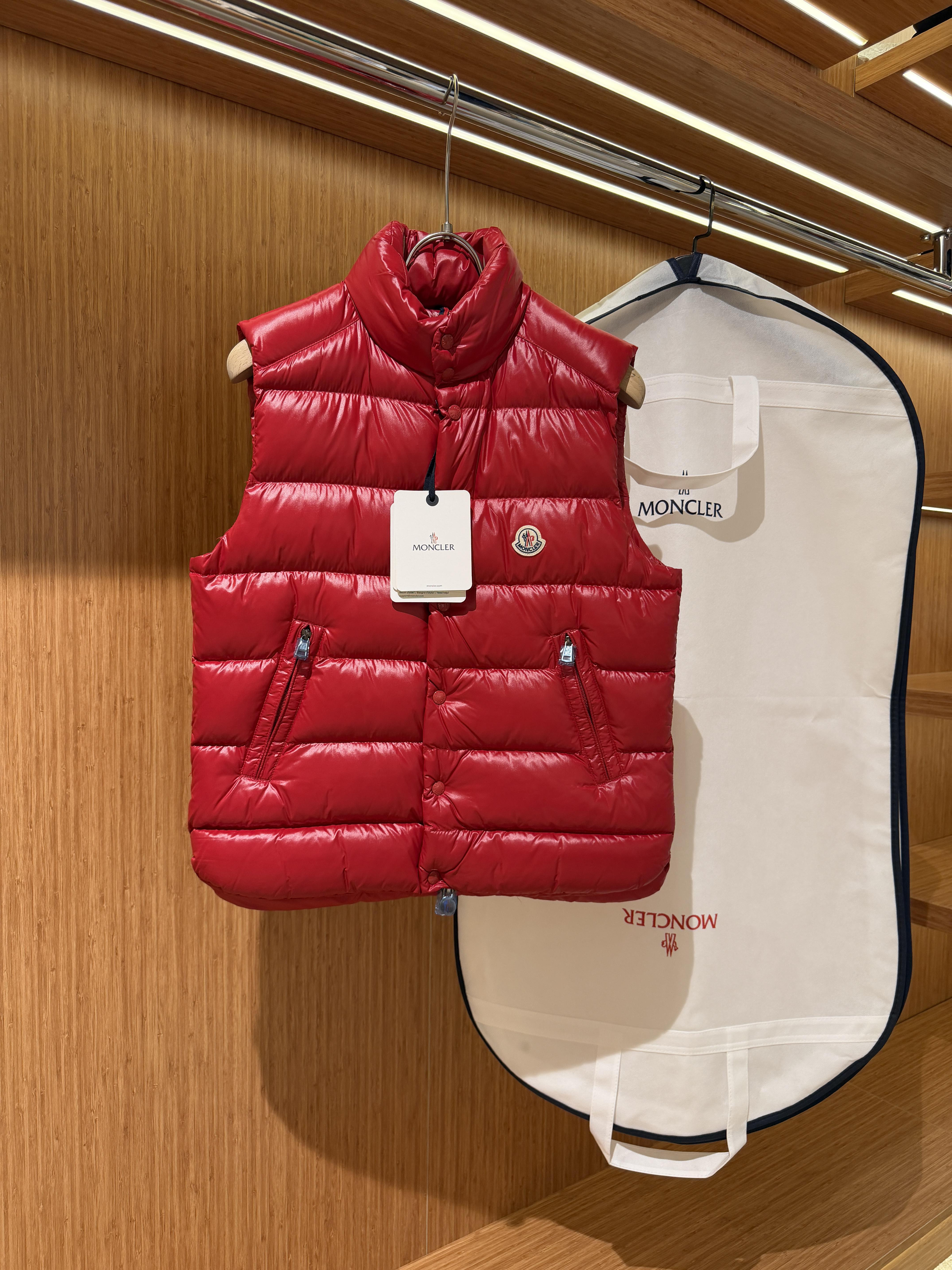 Moncler down vest Red