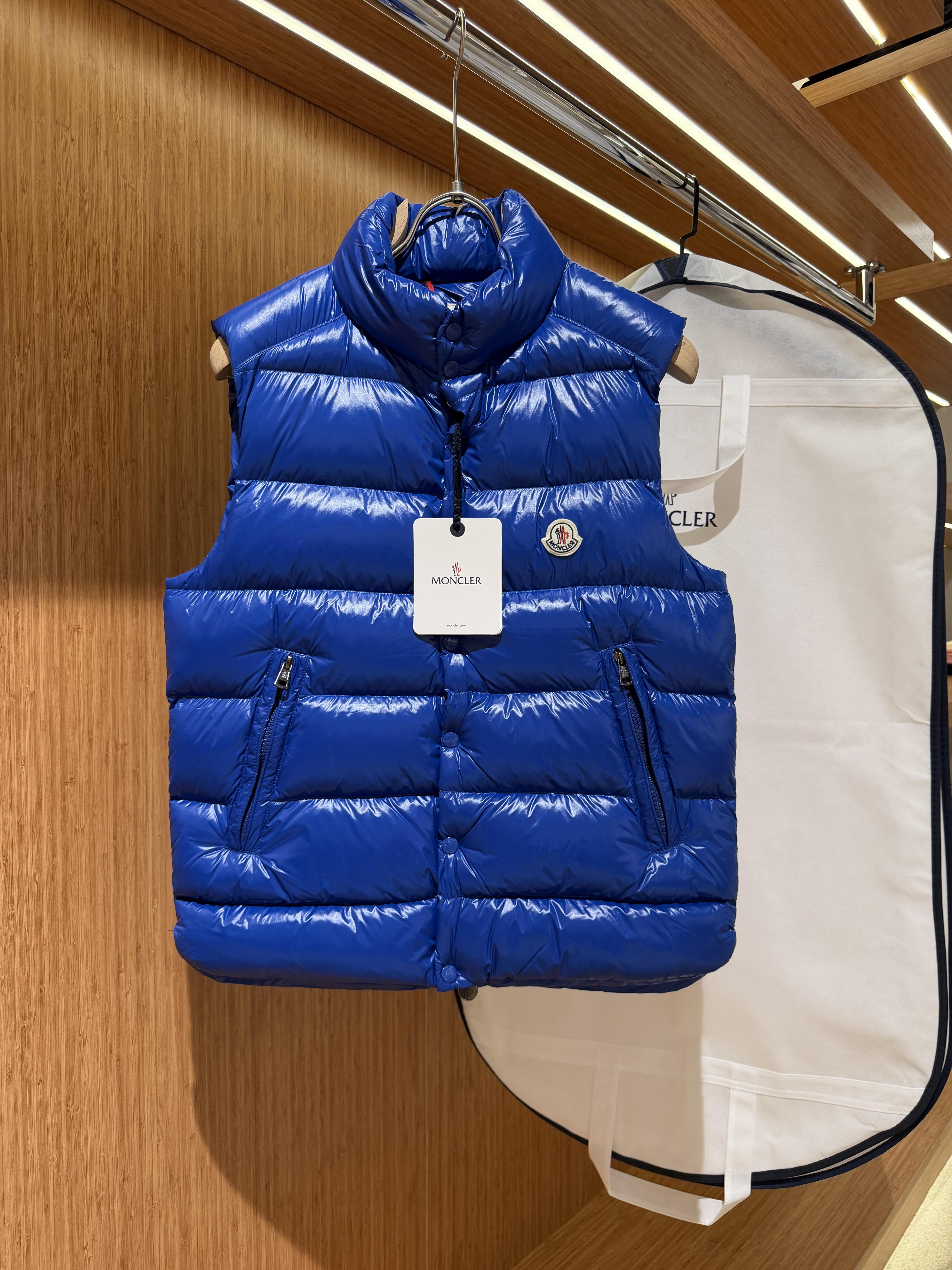 Moncler down vest R Blue