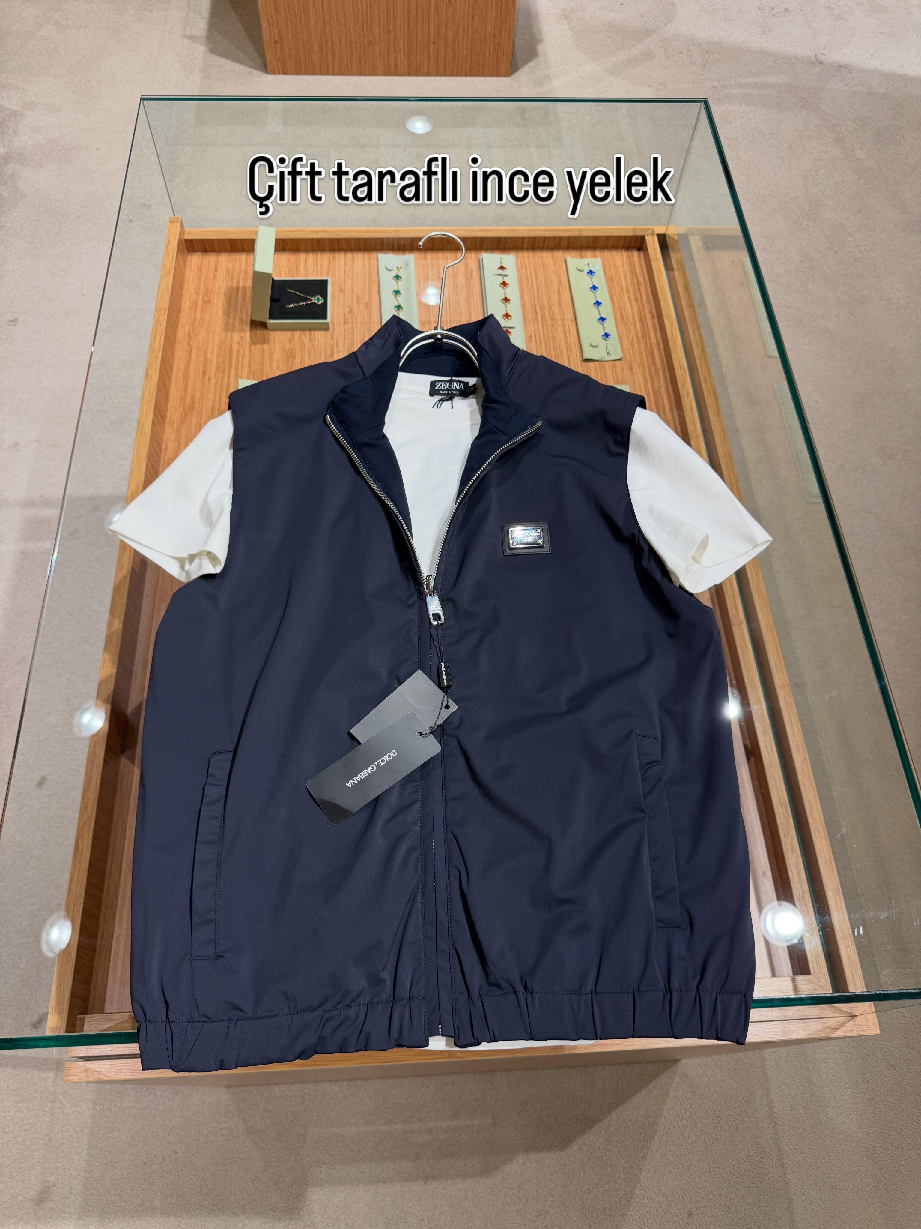Dolce & Gabbana reversible vest