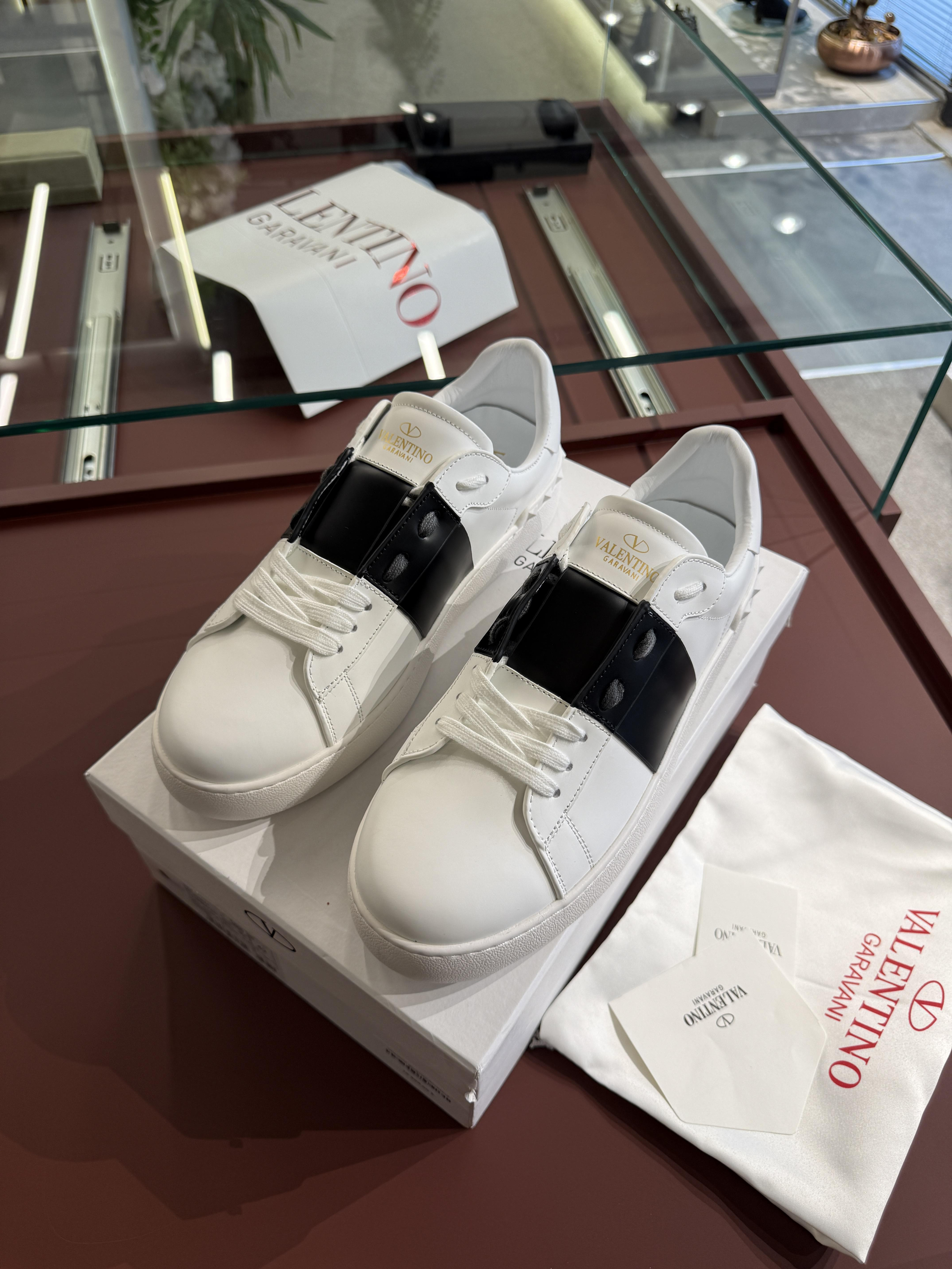 Valentino Garavani Rockstud Siyah
