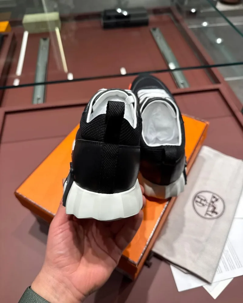 Hermes Sneaker