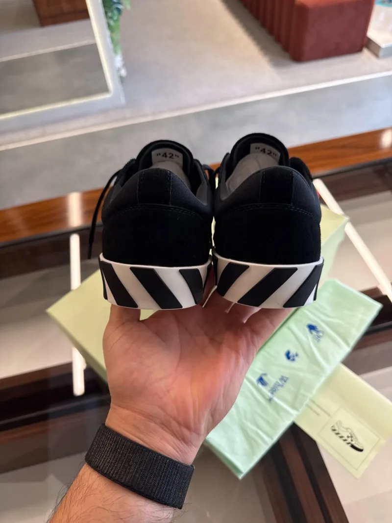 OFF- WHİTE Vulc Low Black Red Arrow