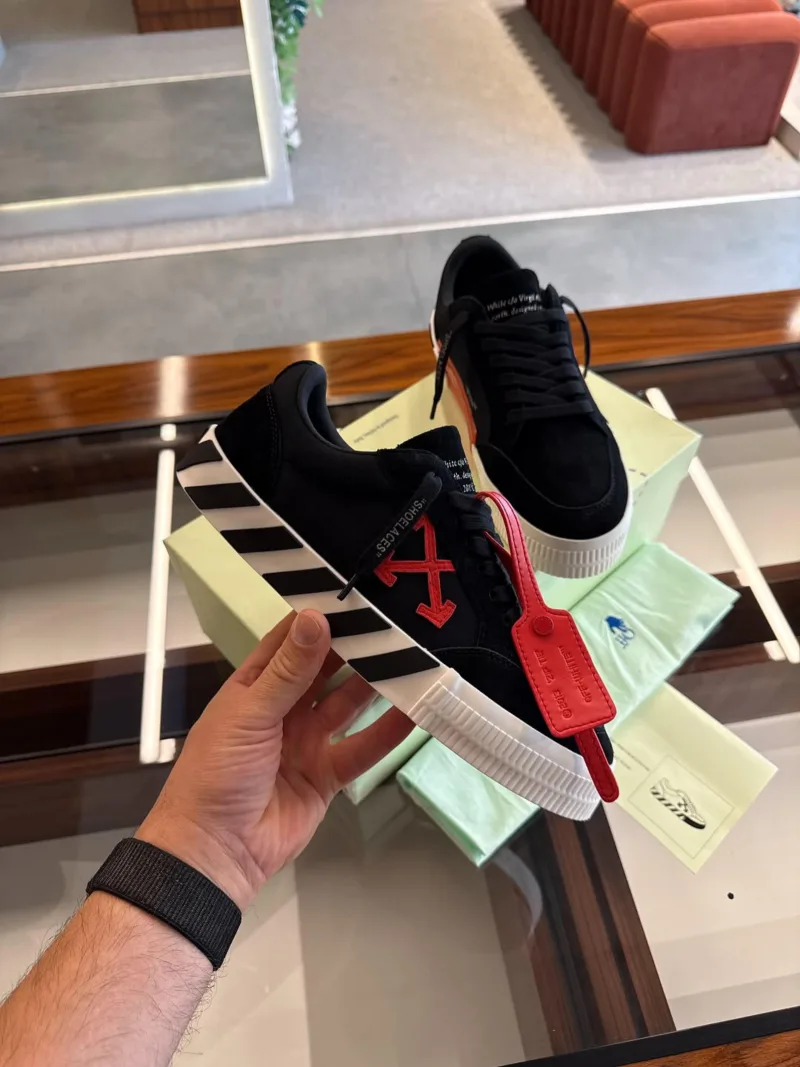 OFF- WHİTE Vulc Low Black Red Arrow