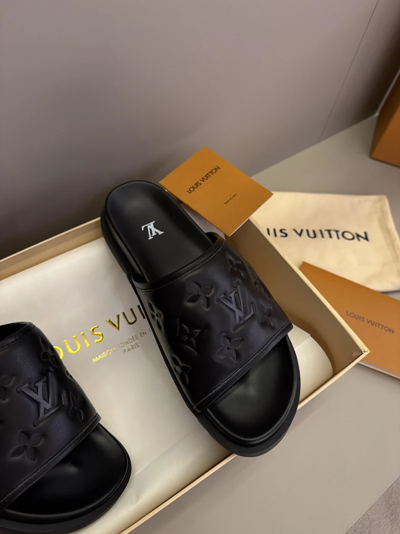 Louıs Vuıtton terlik Black