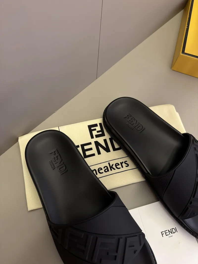 Fendi Terlik Black