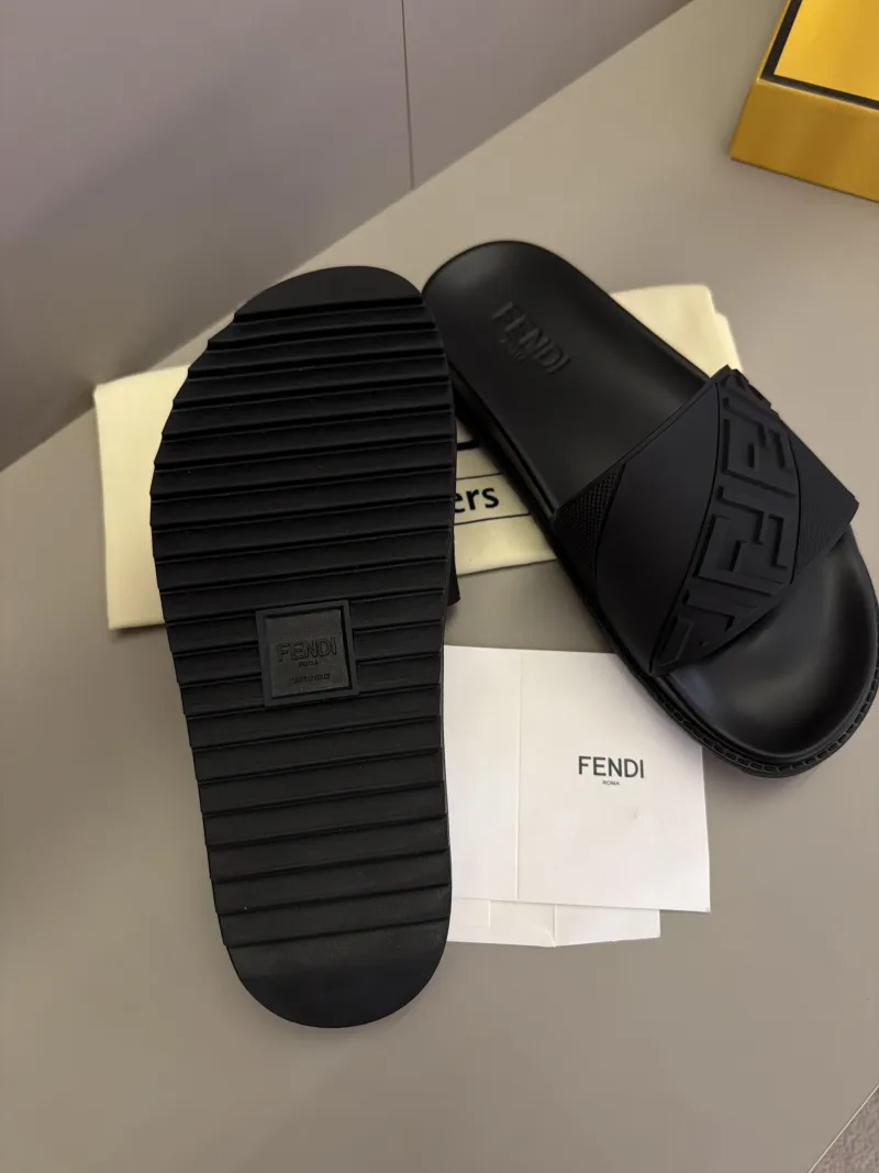 Fendi Terlik Black