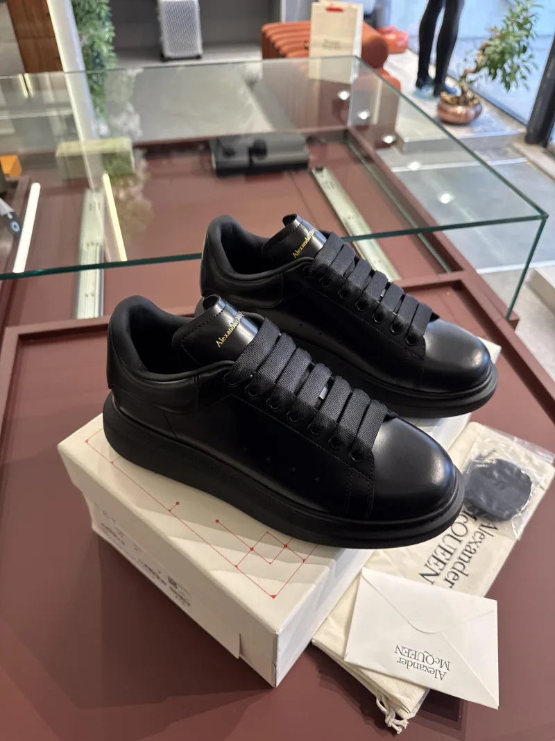 Alexander McQueen-mc01
