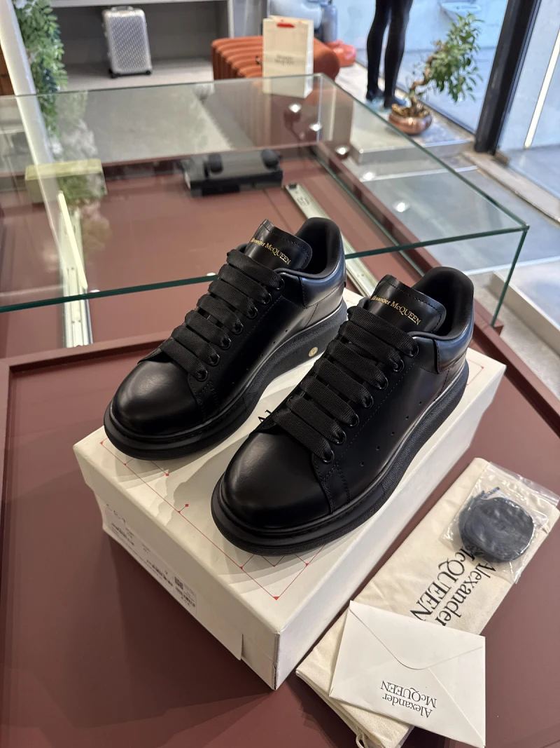Alexander McQueen-mc01