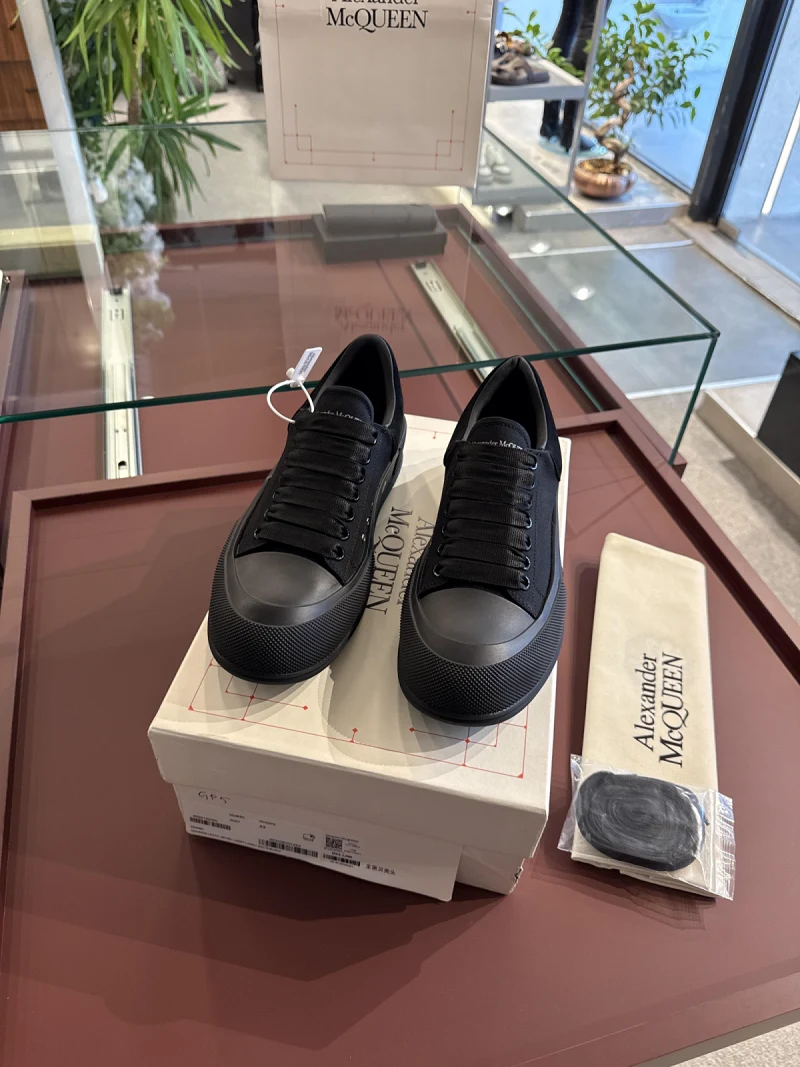 Alexander McQueen FS101