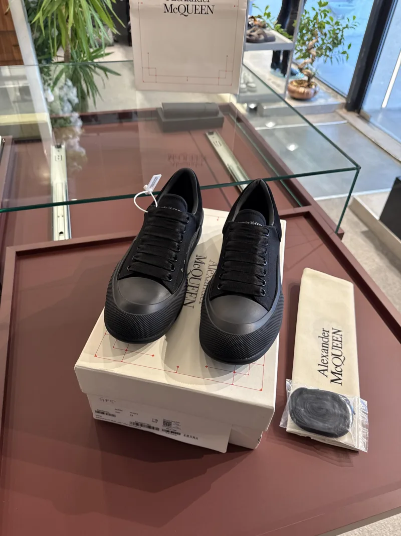 Alexander McQueen FS101