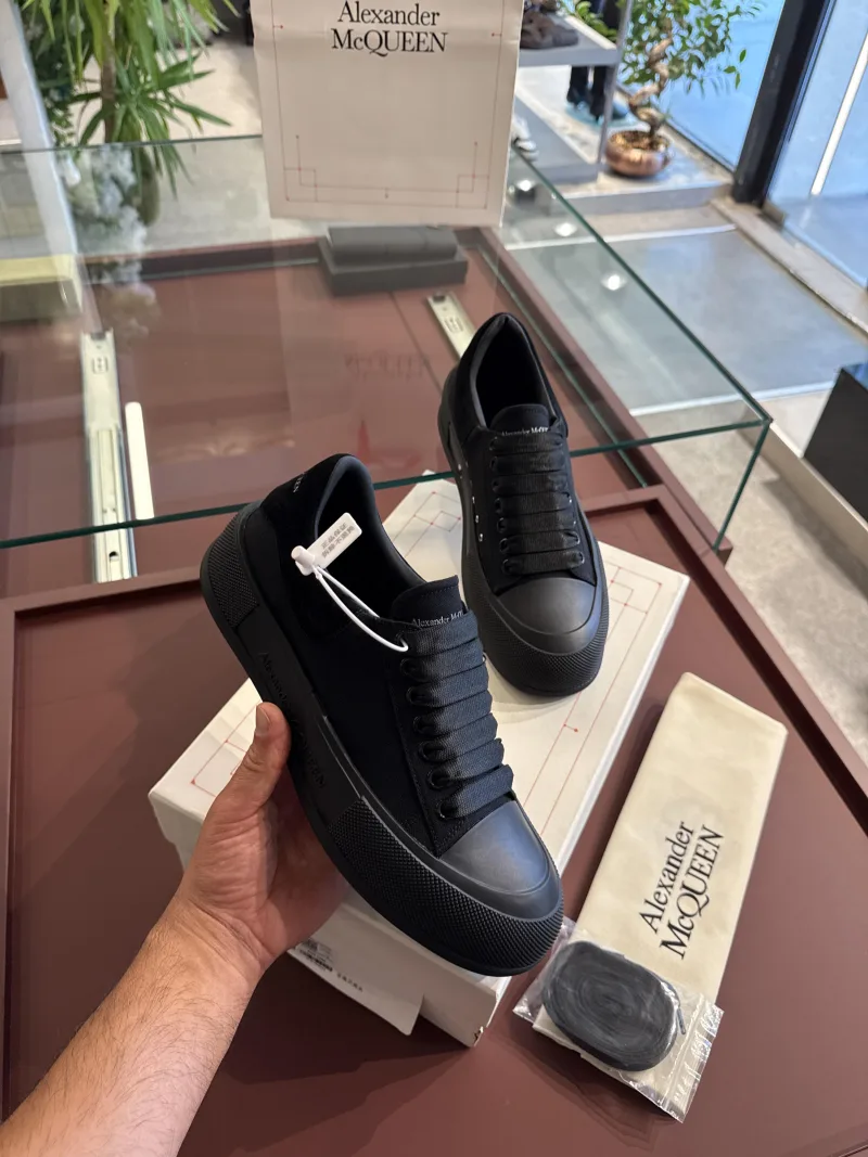 Alexander McQueen FS101