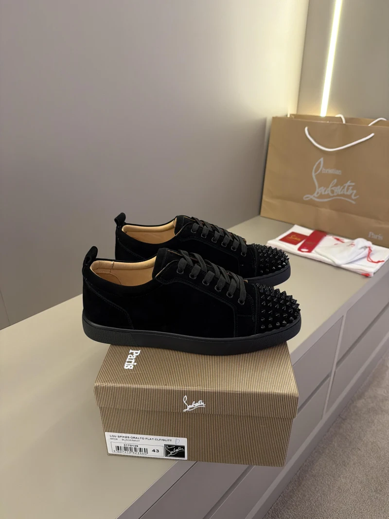 Christian Louboutin (DZ-01)