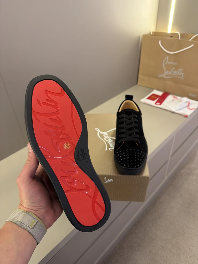 Christian Louboutin (DZ-01)