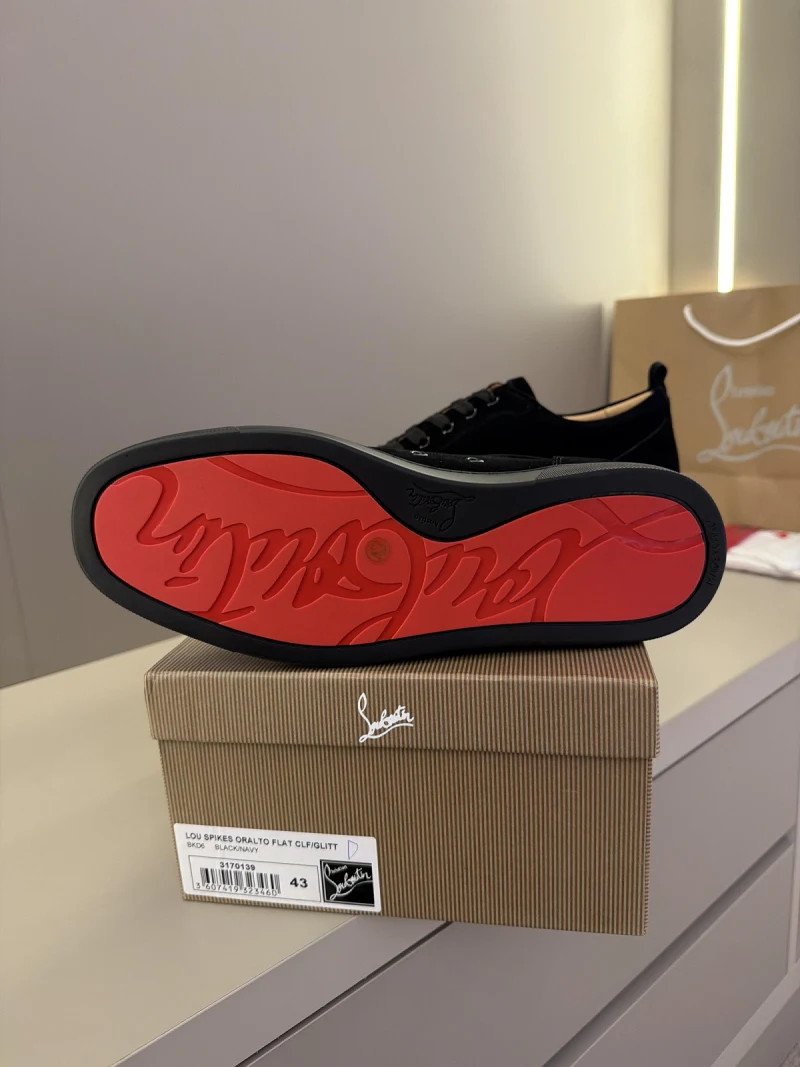 Christian Louboutin (DZ-01)
