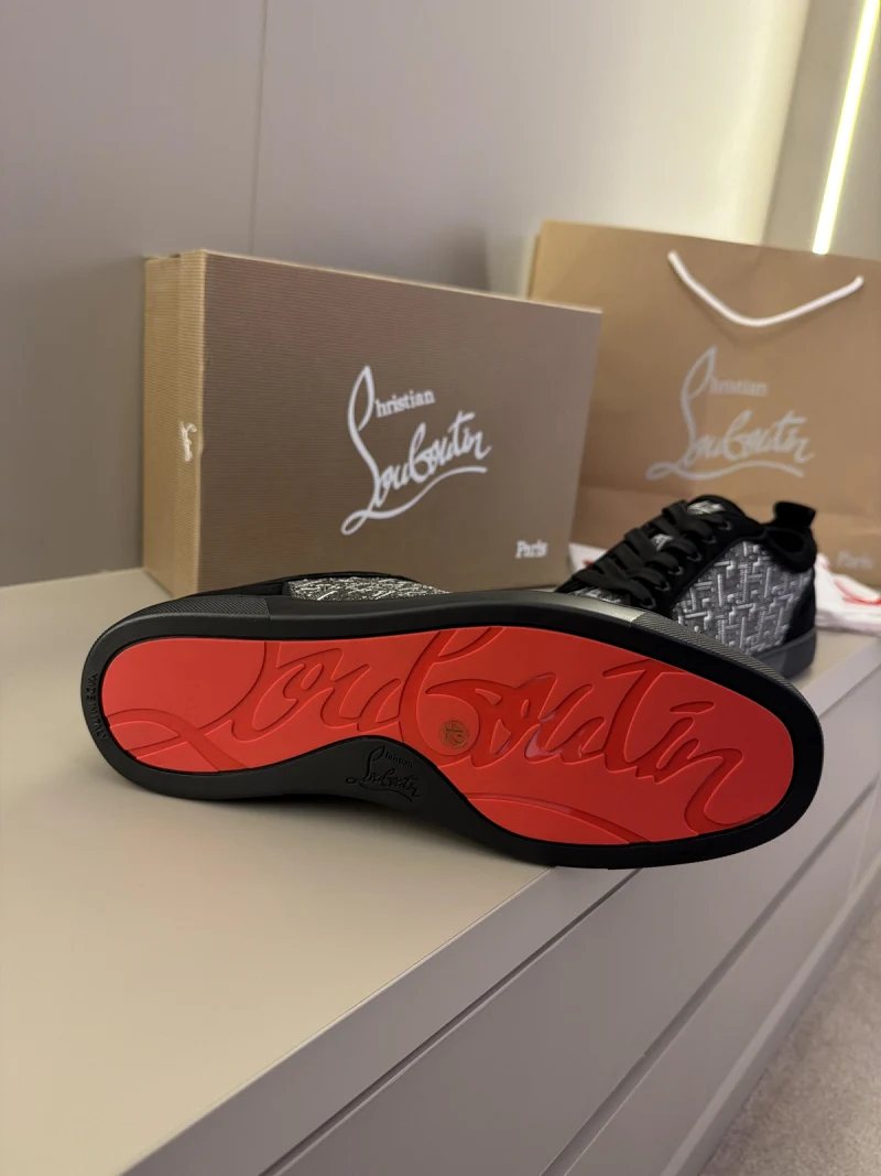 Christian Louboutin (DS-02)