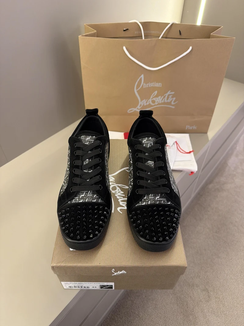 Christian Louboutin (DS-02)