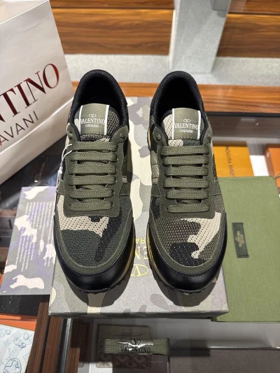 Valentino Garavanı sneakers