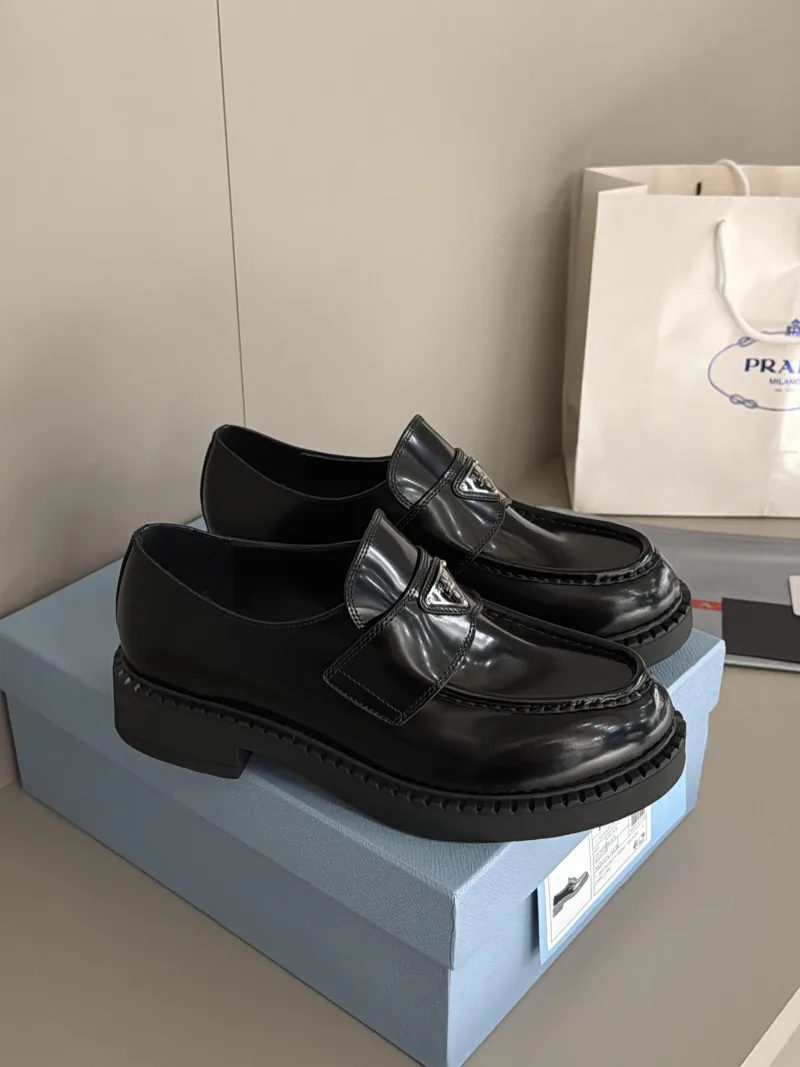 Prada Siyah Loafer Men