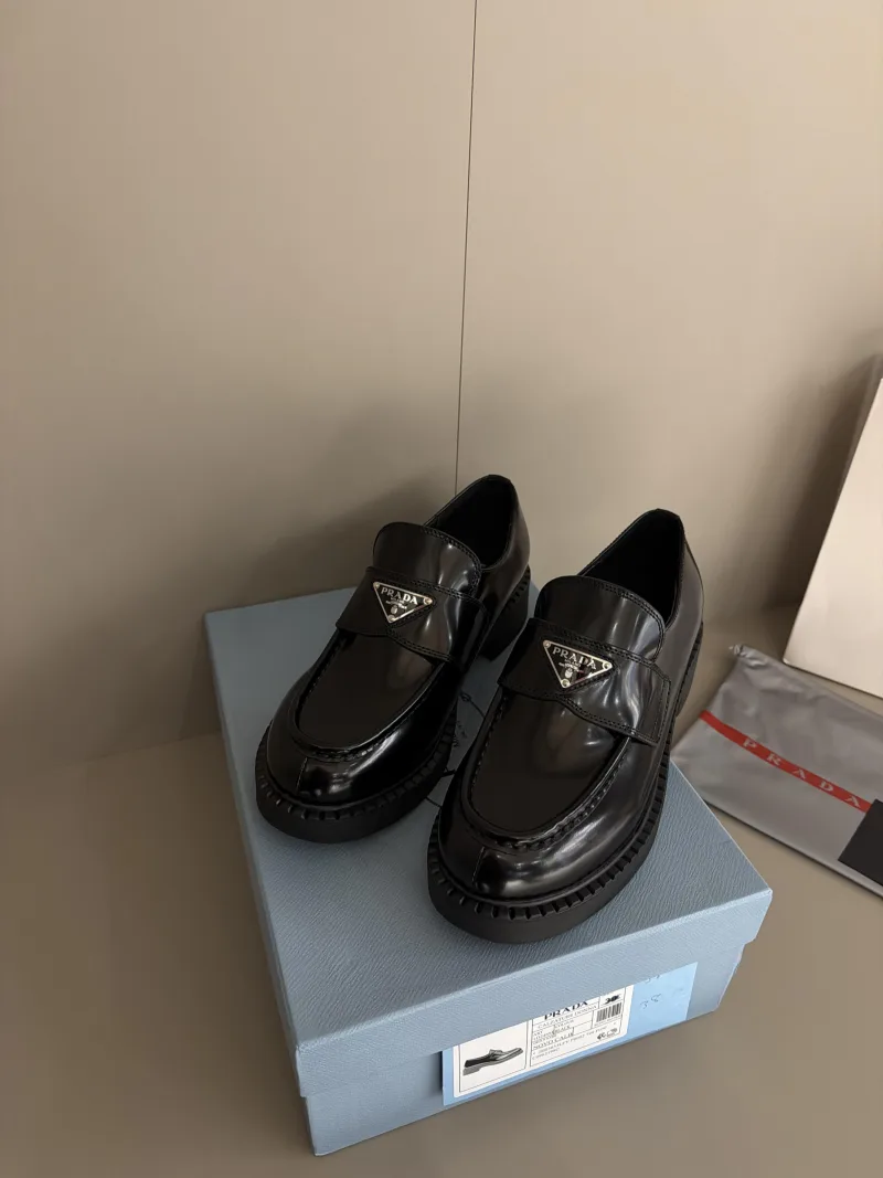 Prada Siyah Loafer Men