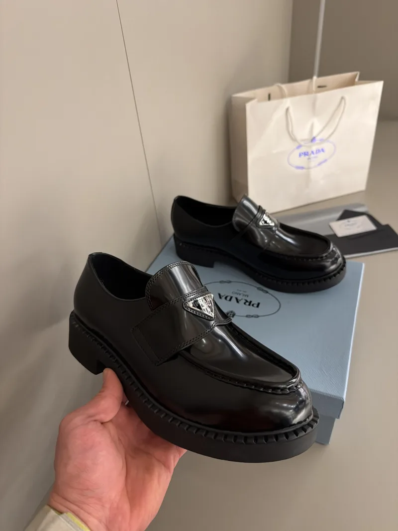 Prada Siyah Loafer Men