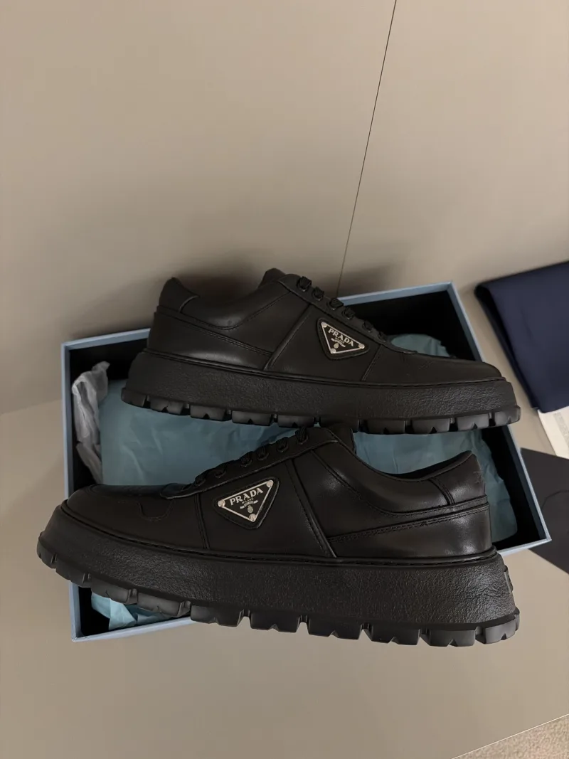 Prada Siyah Deri Ayakkabı