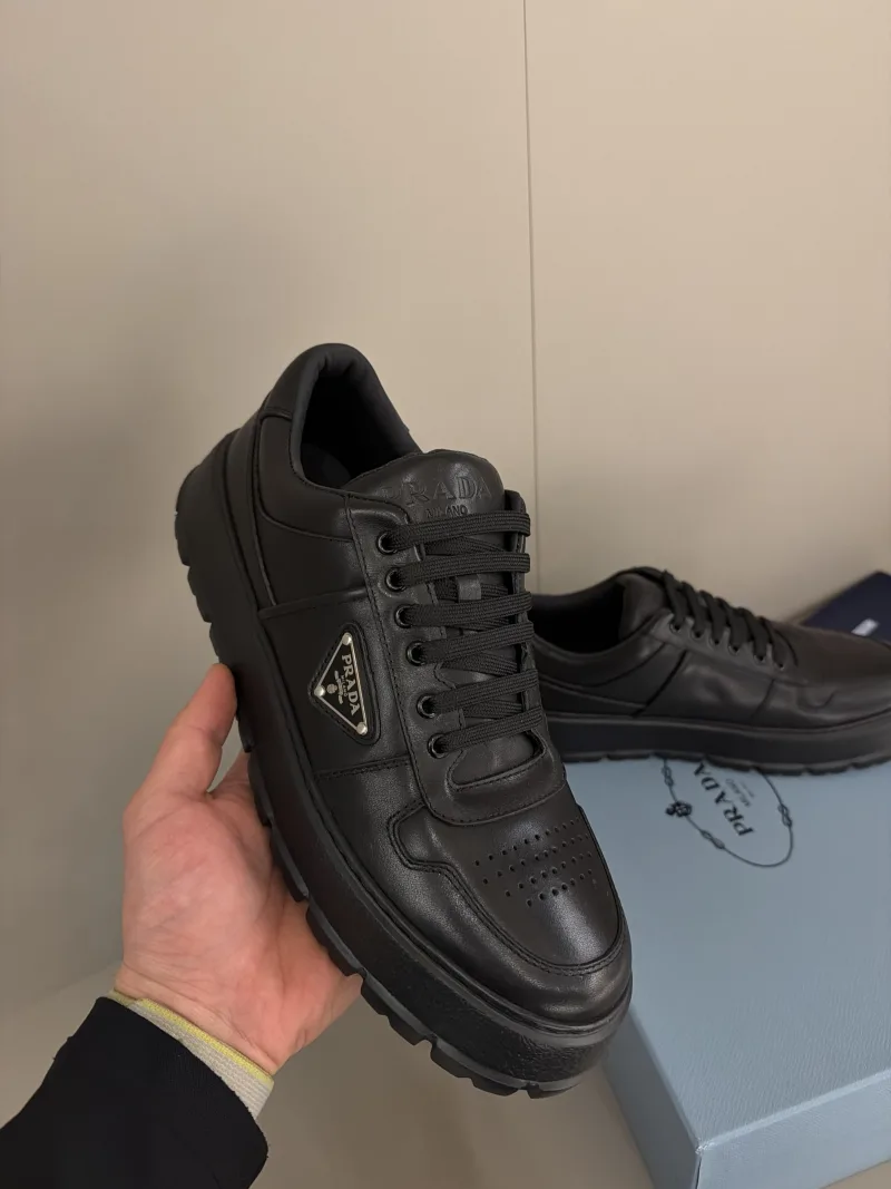 Prada Siyah Deri Ayakkabı