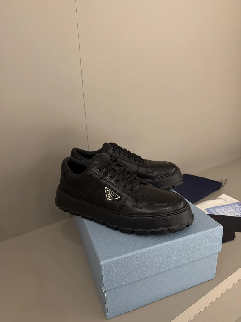 Prada Siyah Deri Ayakkabı