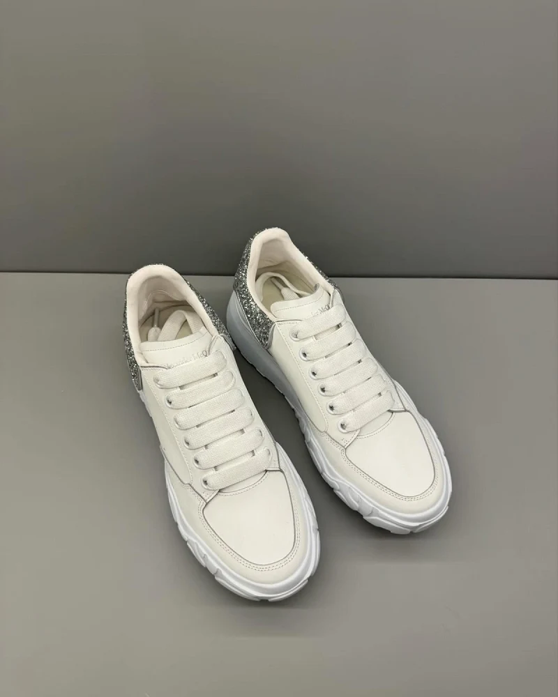Alexander McQueen Sim