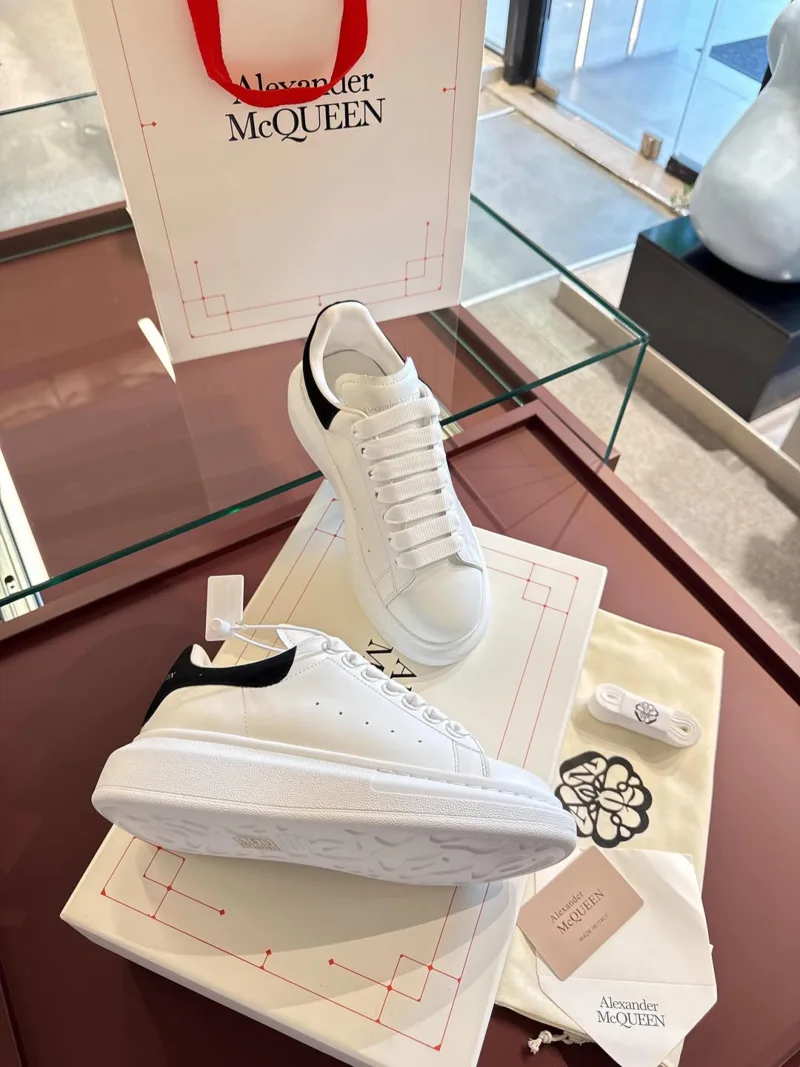 Alexander McQueen süet-312