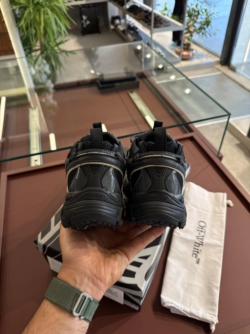 Off white siyah sneakers