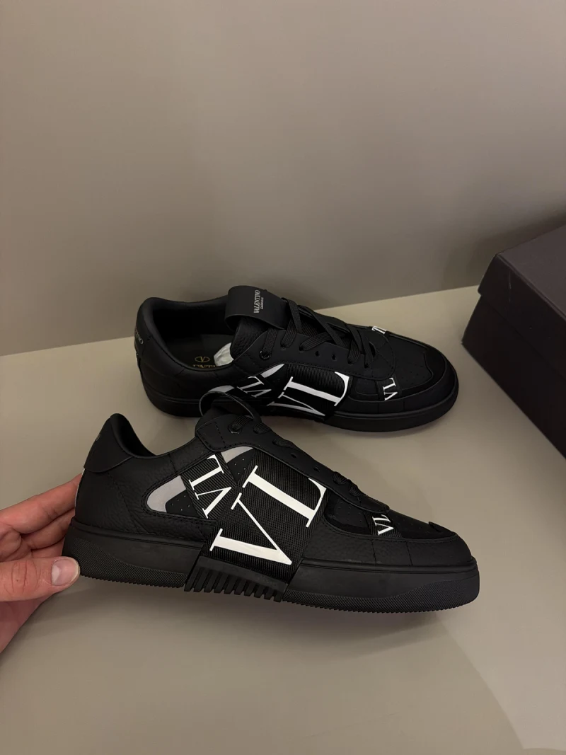 Valentino Garavani Siyah Erkek Deri Sneaker (kods1102)