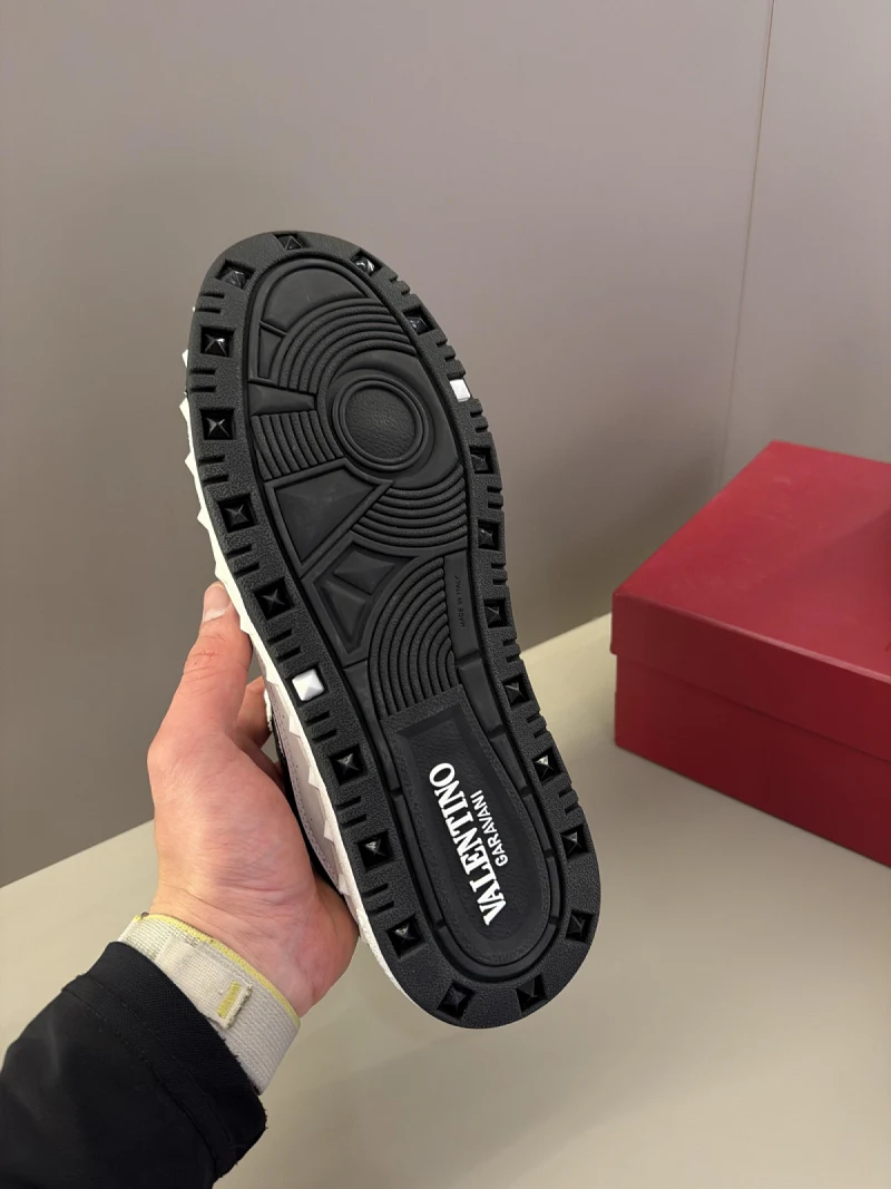 Valentino T