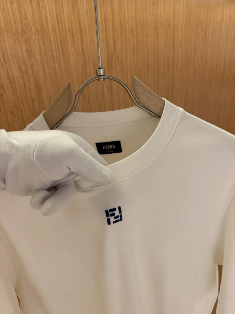 FENDİ T-shirt B
