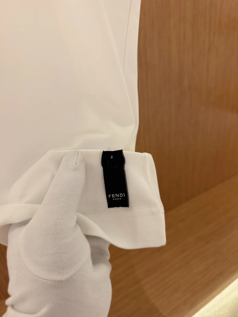 FENDİ T-shirt B