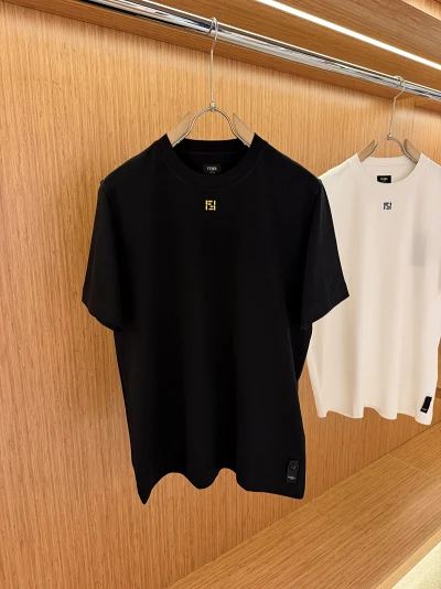 FENDİ T-shirt S