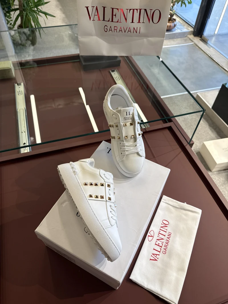 Valentino beyaz taşlı sneaker